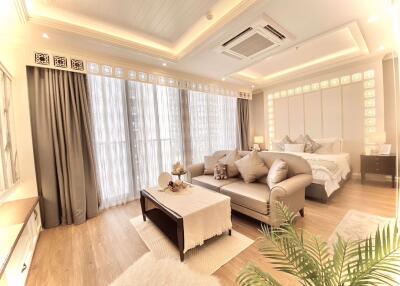 2 bed Condo in Park Origin Phromphong Khlongtan Sub District C019017