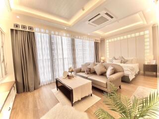 2 bed Condo in Park Origin Phromphong Khlongtan Sub District C019017