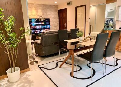 2 bed Condo in Sukhumvit Living Town Khlong Toei Nuea Sub District C019016