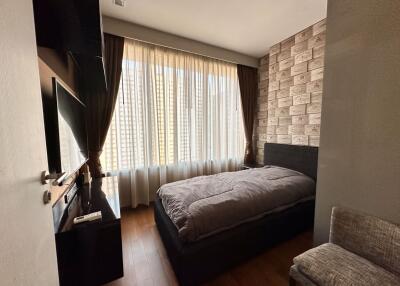 2 bed Condo in M Silom Suriyawong Sub District C019012