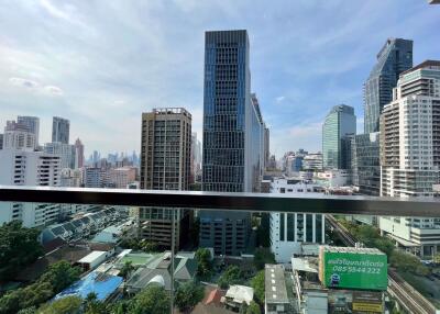 1 bed Condo in The Address Sukhumvit 28 Khlongtan Sub District C019009