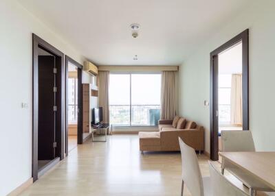 2 bed Condo in Rhythm Ratchada Samsennok Sub District C019007