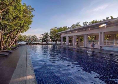 3 bed Duplex in Watermark Chaophraya Khlong Ton Sai Sub District D018991