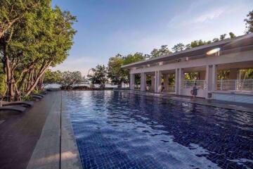 3 bed Duplex in Watermark Chaophraya Khlong Ton Sai Sub District D018991