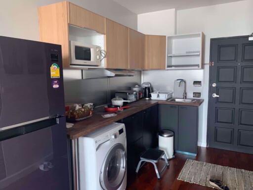 1 bed Condo in President Place Pathum Wan District C018970