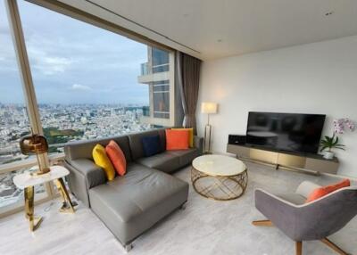 2 bed Condo in Four Seasons Private Residences Yan Nawa Sub District C018952