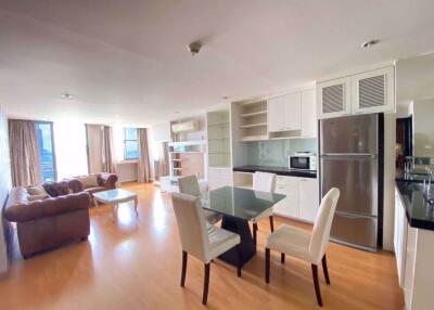 2 bed Condo in Supalai Place Condominium Khlong Tan Nuea Sub District C018944