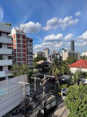 2 bed Condo in Downtown Forty Nine Khlong Tan Nuea Sub District C018931