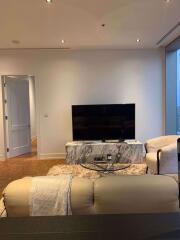 2 bed Condo in The Ritz-Carlton Residences at MahaNakhon Bang Rak District C018917