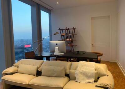 2 bed Condo in The Ritz-Carlton Residences at MahaNakhon Bang Rak District C018917