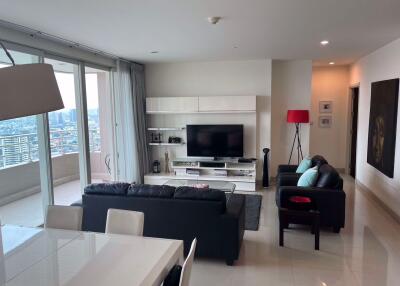 3 bed Penthouse in Watermark Chaophraya Khlong Ton Sai Sub District P018910