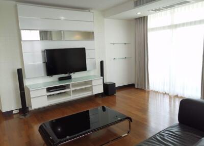 3 bed Condo in Grand Langsuan Lumphini Sub District C018905