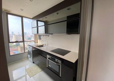 2 bed Condo in The Room Sathorn-St.Louis Thung Wat Don Sub District C018904