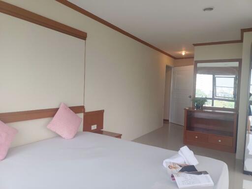 2 bed Condo in The Waterford Park Sukhumvit 53 Khlong Tan Nuea Sub District C018898