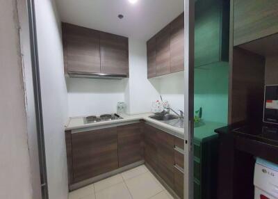 3 bed Condo in Belle Grand Rama 9 Huai Khwang Sub District C018893