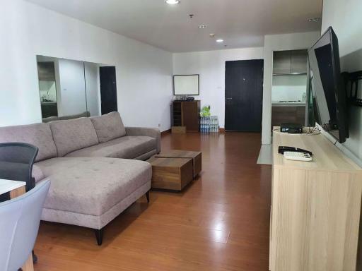 3 bed Condo in Belle Grand Rama 9 Huai Khwang Sub District C018893