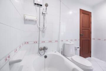 1 ห้องนอน, 1 ห้องน้ำ คอนโด ราคา ฿ 18,900/เดือน