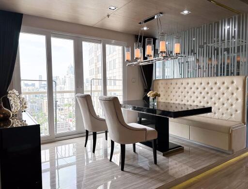 3 bed Penthouse in CitiSmart Sukhumvit 18 Khlongtoei Sub District P018877