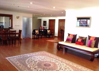 3 bed Condo in Sathorn Park Place Thungmahamek Sub District C018830