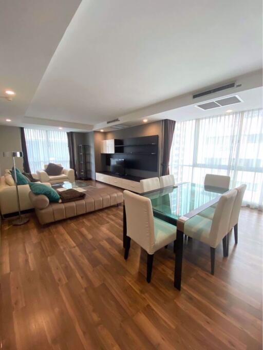 2 bed Condo in The Rajdamri Lumphini Sub District C018826