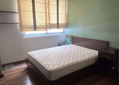 2 bed Condo in The Rajdamri Lumphini Sub District C018826