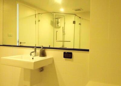 2 bed Condo in The Treasure Silom Silom Sub District C018823