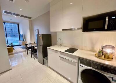 1 bed Condo in Ashton Silom Suriyawong Sub District C018818