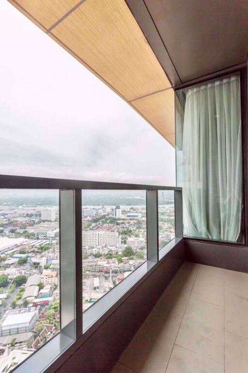 3 bed Penthouse in The Lumpini 24 Khlongtan Sub District P018798