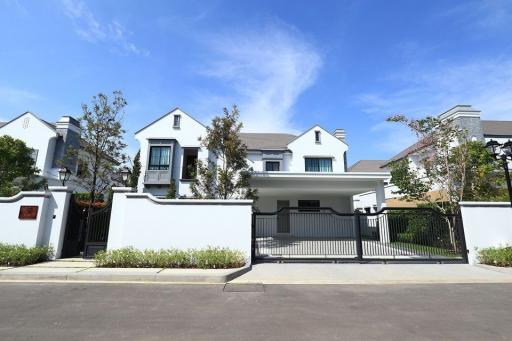 4 bed House in Nantawan Rama 9 - New Krungthepkretha Prawet Sub District H018786