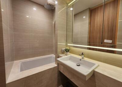 3 bed Condo in Noble BE33 Khlong Tan Nuea Sub District C018780