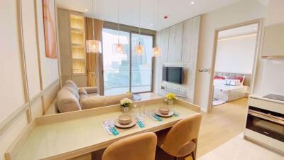 1 bed Condo in Magnolias Waterfront Residences Khlong Ton Sai Sub District C018777