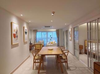 2 bed Condo in State Tower Silom Sub District C018737
