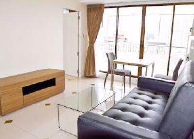 2 bed Condo in Diamond Tower Silom Sub District C018703