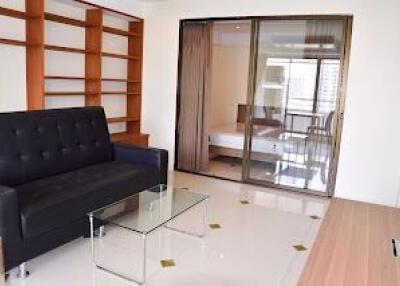 2 bed Condo in Diamond Tower Silom Sub District C018703