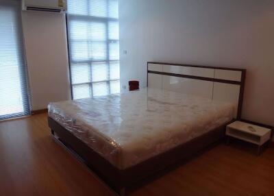 2 bed Condo in Silom Terrace Silom Sub District C018702