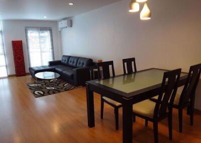 2 bed Condo in Silom Terrace Silom Sub District C018702