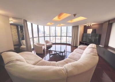 4 bed Condo in City Lake Tower Khlongtoei District C018695