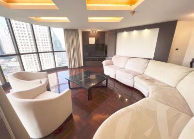 4 bed Condo in City Lake Tower Khlongtoei District C018695