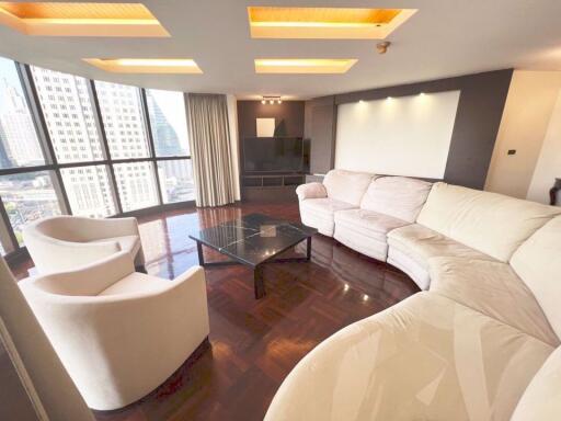 4 bed Condo in City Lake Tower Khlongtoei District C018695