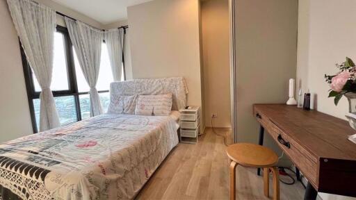 2 bed Condo in Centric Huay Kwang Station Huai Khwang Sub District C018692