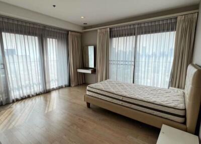 3 bed Condo in Noble Remix Khlongtan Sub District C018690