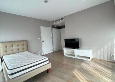 3 bed Condo in Noble Remix Khlongtan Sub District C018690