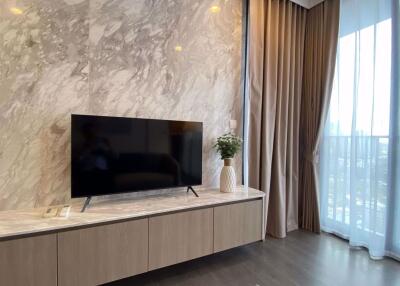 2 bed Condo in OKA HAUS Sukhumvit 36 Khlongtan Sub District C018686