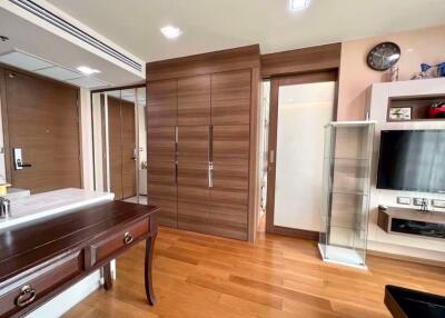 1 bed Condo in The Address Sathorn Silom Sub District C018674