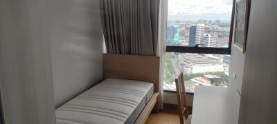 2 bed Condo in The Lumpini 24 Khlongtan Sub District C018659