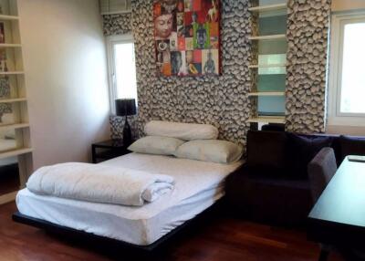 3 bed House in Nirvana Icon Wongwaen-Rama 9 Saphansung Sub District H018647