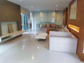 3 bed House in Nirvana Icon Wongwaen-Rama 9 Saphansung Sub District H018647