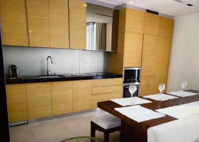 2 bed Condo in Saladaeng Residences Silom Sub District C018636