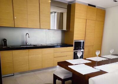 2 bed Condo in Saladaeng Residences Silom Sub District C018636