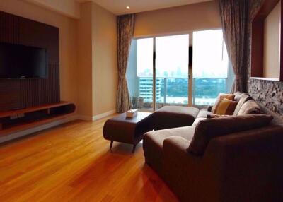 2 bed Condo in Millennium Residence Khlongtoei Sub District C018633